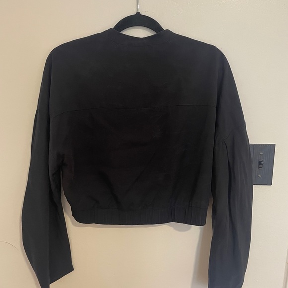 Urban Revivo Cropped Jacket - Picture 3 of 3